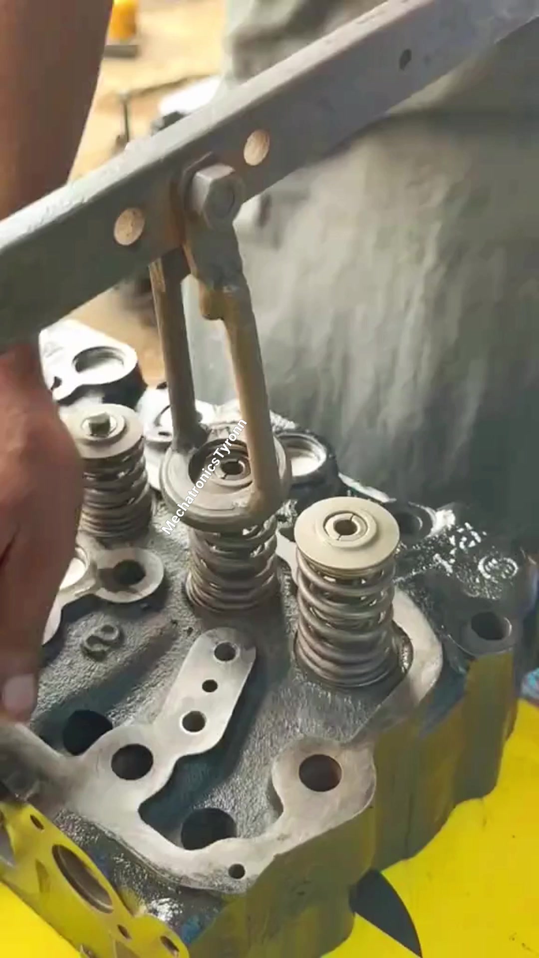 #homemadetools valve spring compressor #mechanic #car #tools #homemade ...