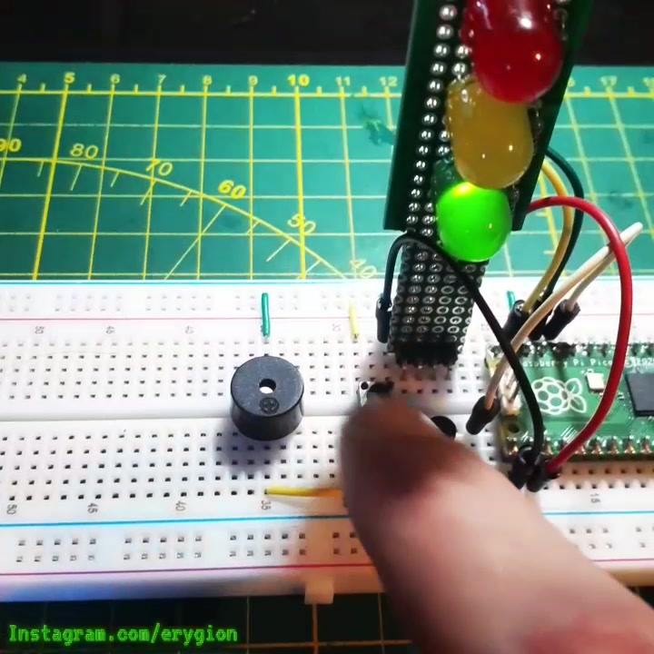 A traffic light circuit from hackspace.com based on the "Get started ...