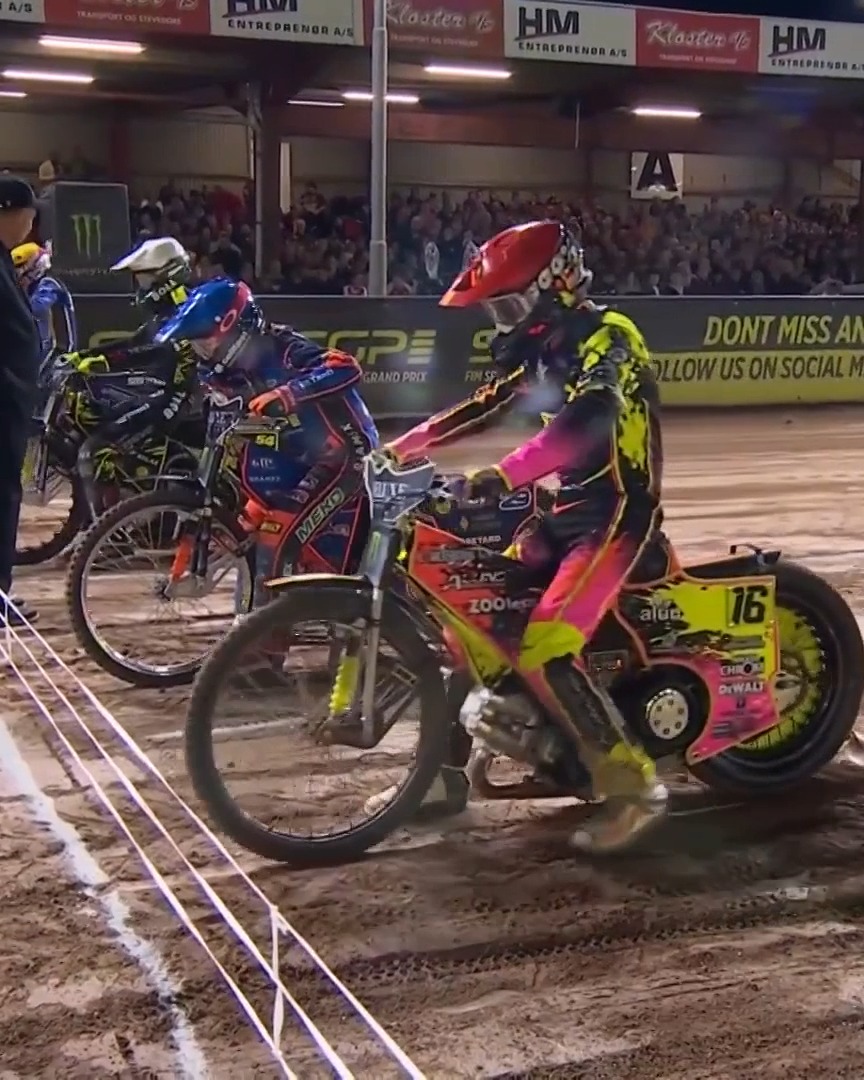 The wild card makes the Final! 👏 Michael Jepsen Jensen made the Final ...