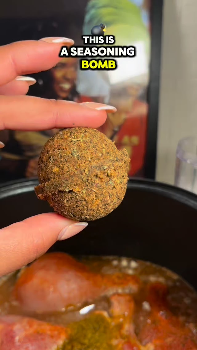 Candace Eloise - 🔥 This Kickin’ Chicken Seasoning Bomb is... | Facebook