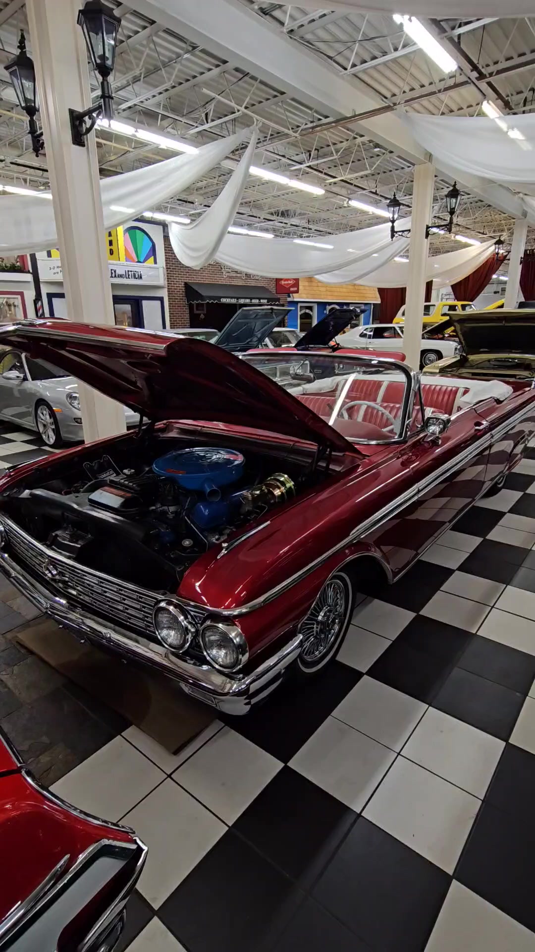 1962 Ford Galaxie Sunliner at Classic Rides and Rods | Vettematt | Facebook