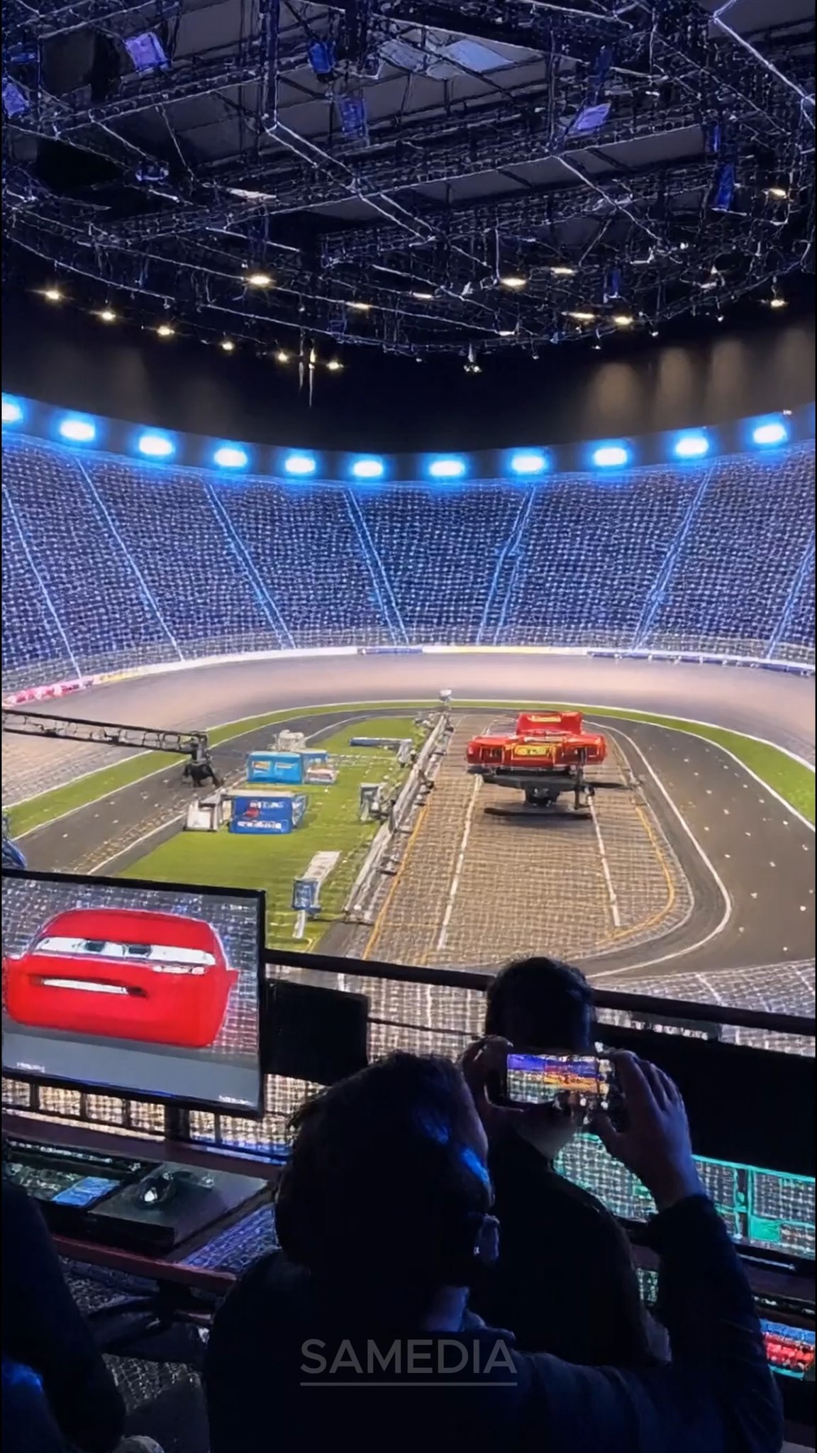 Cars BTS: Lightning McQueen’s ‘I Am Speed’ Scene 🏁⚡🎬 | Piston Cup ...