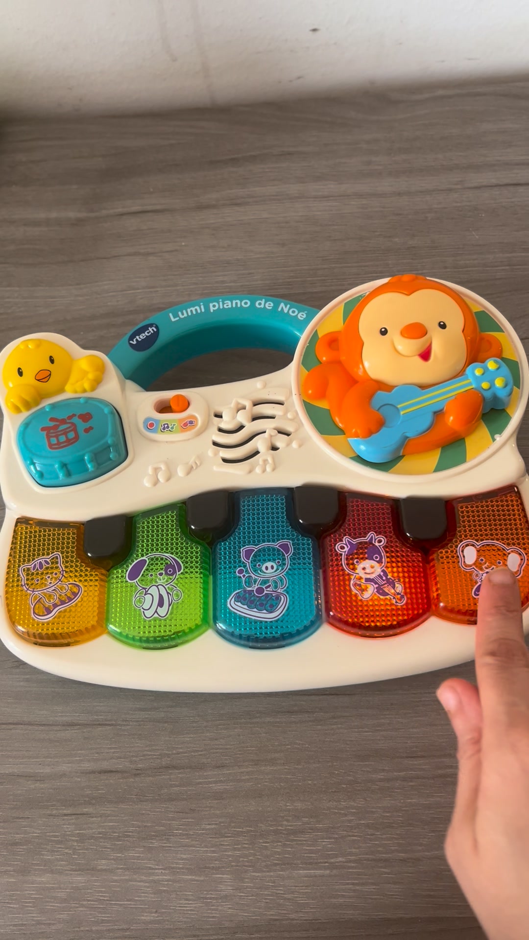 Guitare Électronique Lumineuse Avec Lunettes Et Micro Minions Lexibook 13264107