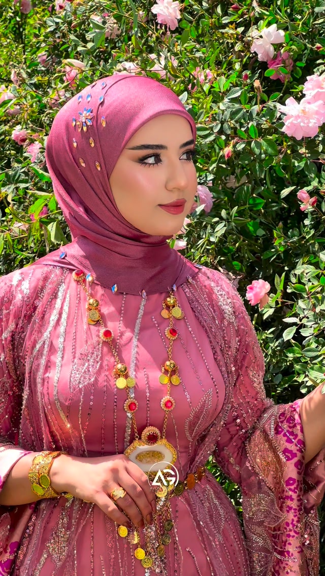 hijabi graduation dresses 🌸🫶🏻 vip make up &vip hijabs from gully areza #salon #hijab #graduation #beau #hijabfashion | Guly Areza cocktail-dressing