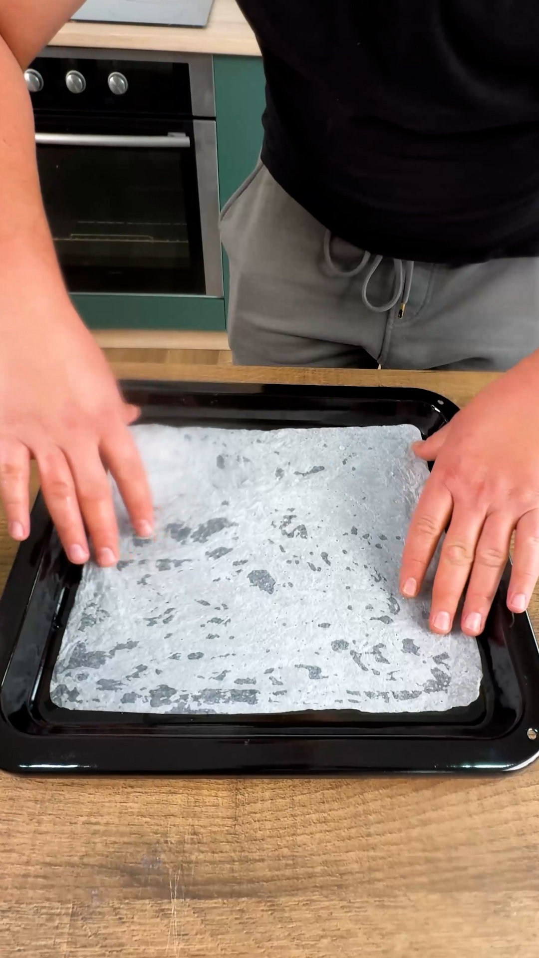 Parchment hack for no slip baking | Magic Hands Creations | Facebook