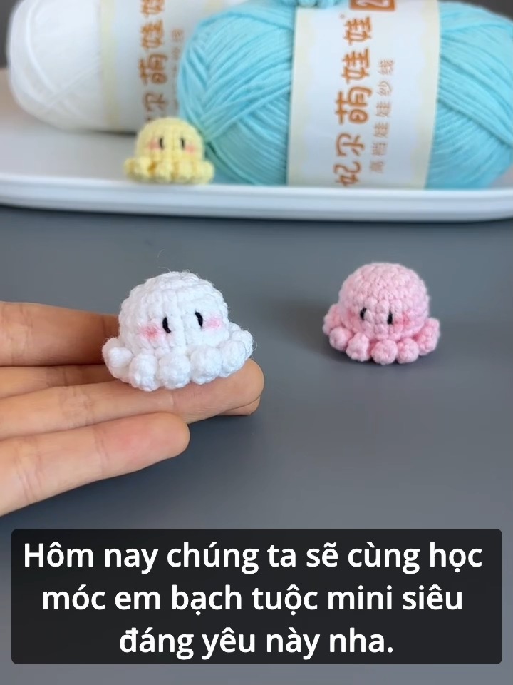 Hướng dẫn cực chi tiết móc len móc khóa bạch tuộc mini nha #moclen # ...