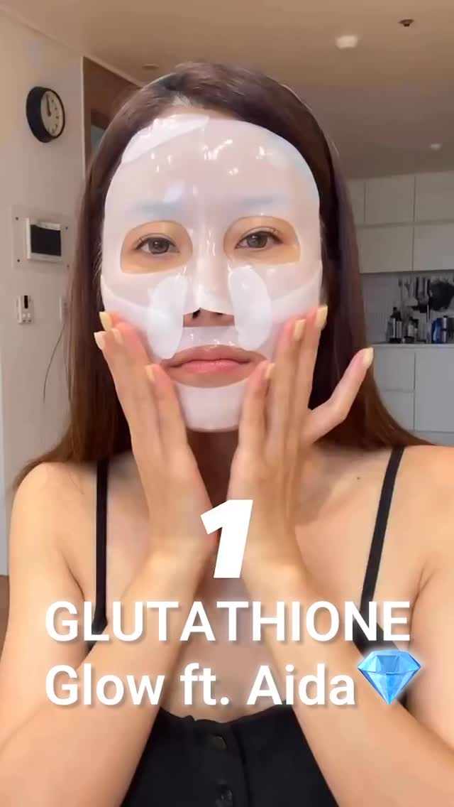 aida glutathione mask Introducing the Routine 💎 — a proven 3-step glow ritual 💛 Step 1 — Layer the Ampoules ▫️ Beginner: Glutathione for Hydration ➜ Brightening ▫️ Advanced: Add Retinol or Booster كريم للبشرة الدهنية Size:60 Caps Perfect for humid Singapore. Can We Use Salicylic