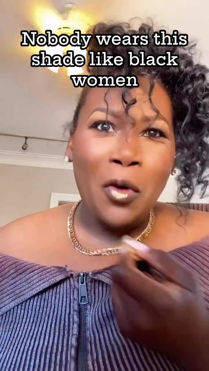 what lipstick to wear with black and gold dress Ohhhh baby! A on some melenated skin is gone hit every 👏🏾 single 👏🏾 time👏🏾👏🏾👏🏾‼️🙌🏾❤️❤️❤️ #damselinallure #makeup #blackwen #blackculture #millenials #genx | Damsel In Allure gala