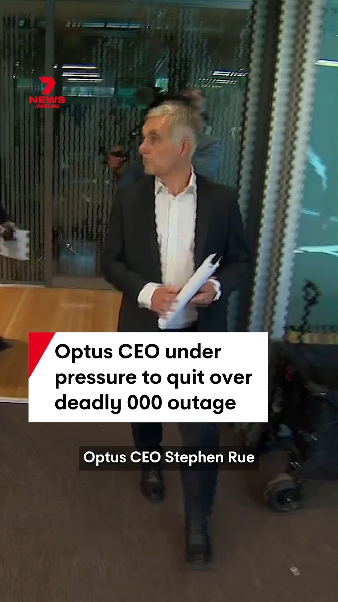 Optus CEO Stephen Rue is under pressure to quit after the telco's ...