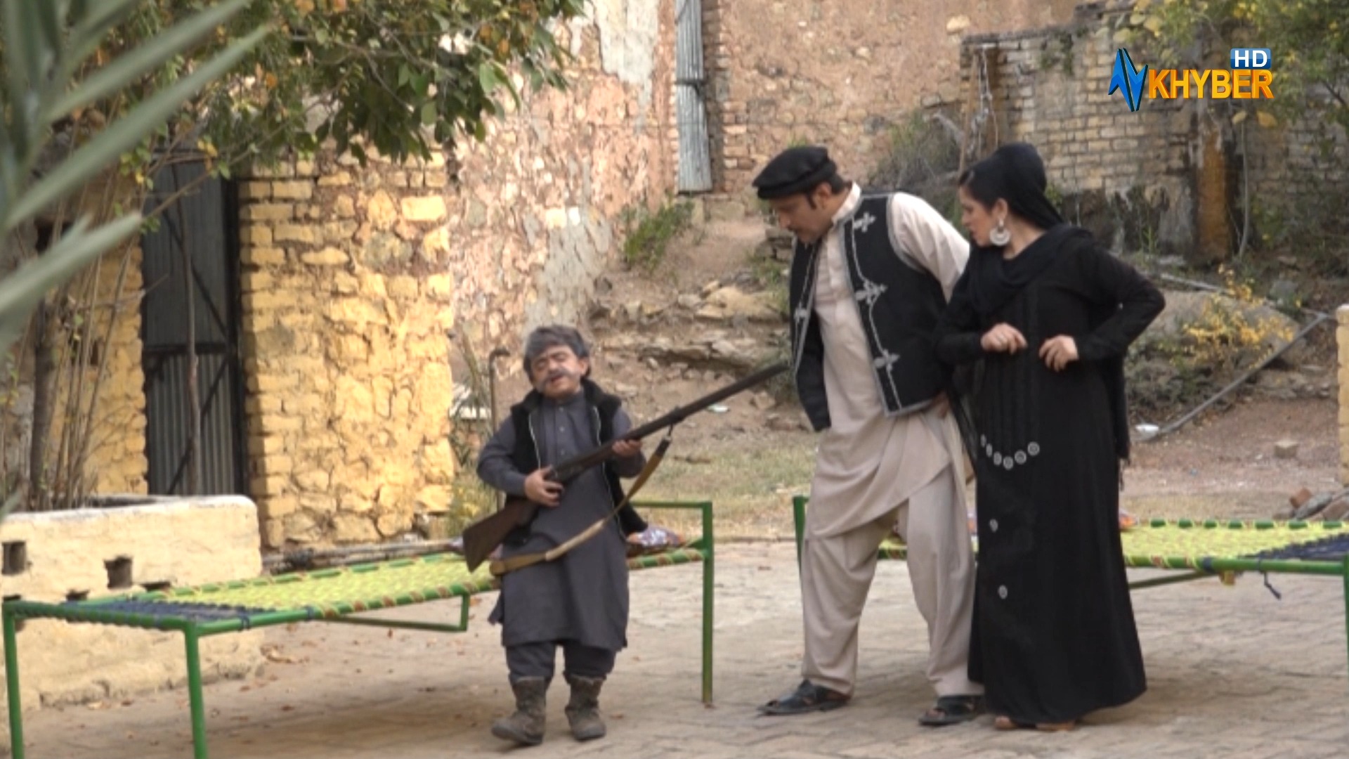چې څو پورې زه ژوندی یم داسې کار څوک نشي کولی #avtkhyber #pashtodrama ...