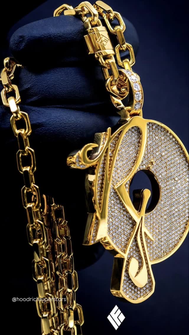 The iconic Roc-A-Fella chain is one of hip-hop’s most coveted symbols ...