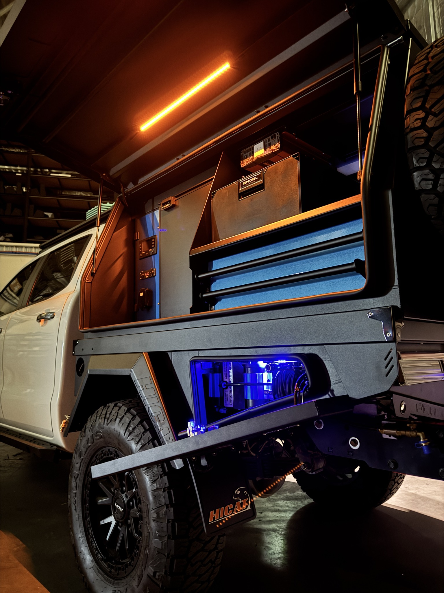 A walk around of a 'Roebuck' chassis mount canopy- With extras! This ...