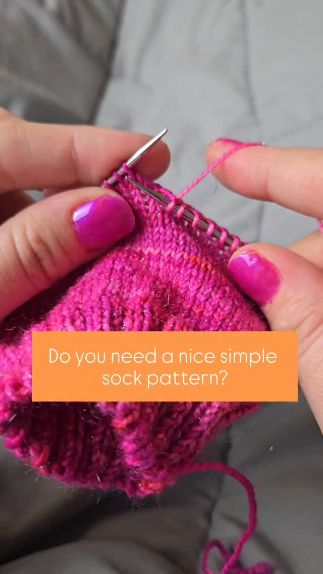 🧡 Free sock pattern! 🧡 Are you ready for a simple sock pattern? 🧦 I ...