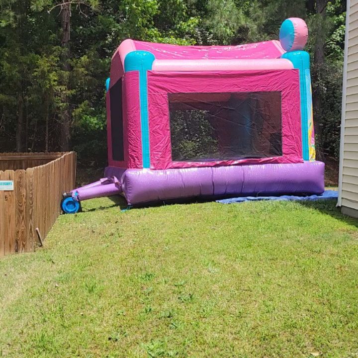Pryor Party Inflatables & Supplies, LLC | Raleigh NC