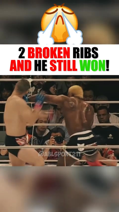 “He Broke His Ribs But Still Won the Fight 😳🥊🔥 #boxing #fighter # ...