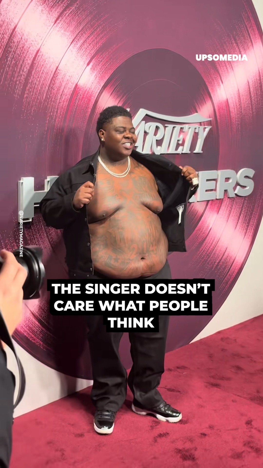Rapper BigXthaPlug showed up with nothing under his shirt on the red ...