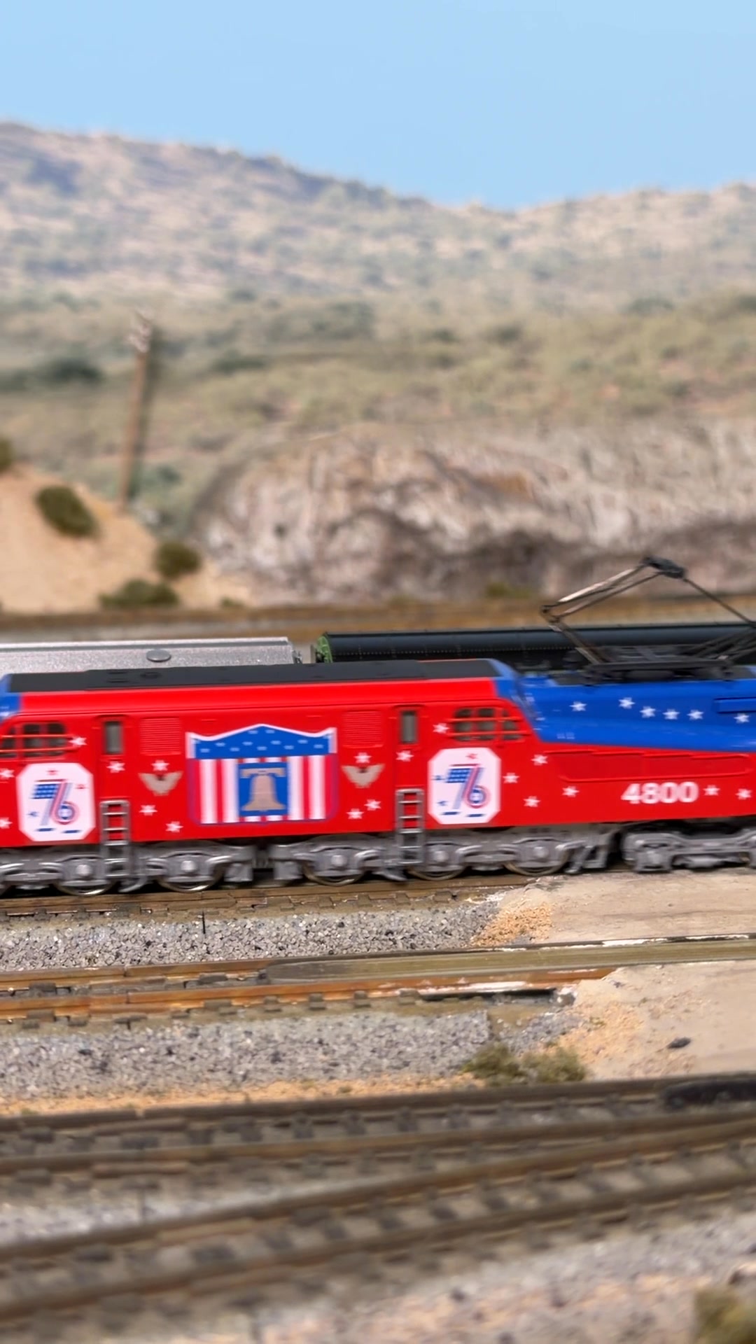 The N-Scale GG1 is BACK from KATO USA! ⚡😲🚃 The GG1 is truly an
