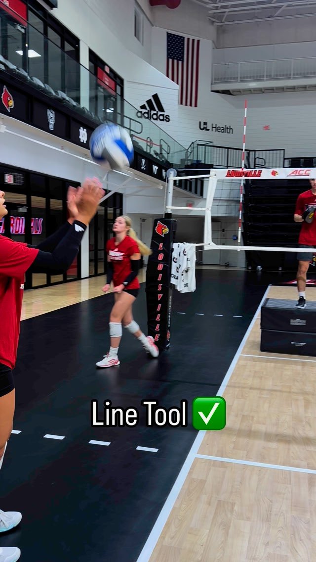 Great players make HARD things look EASY! @chloe18chicoine with a ...