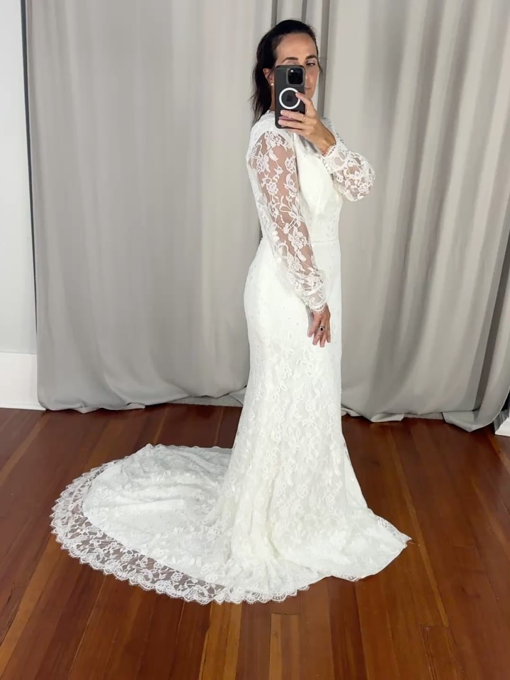 formal dresses kokomo What happens in a bridal shop on a stormy day…. You try on new gowns 👰🏻 I think the second one is my new store fave 🤍 Which one would you pick? | Blye's Bridal Loft reativados_01.07