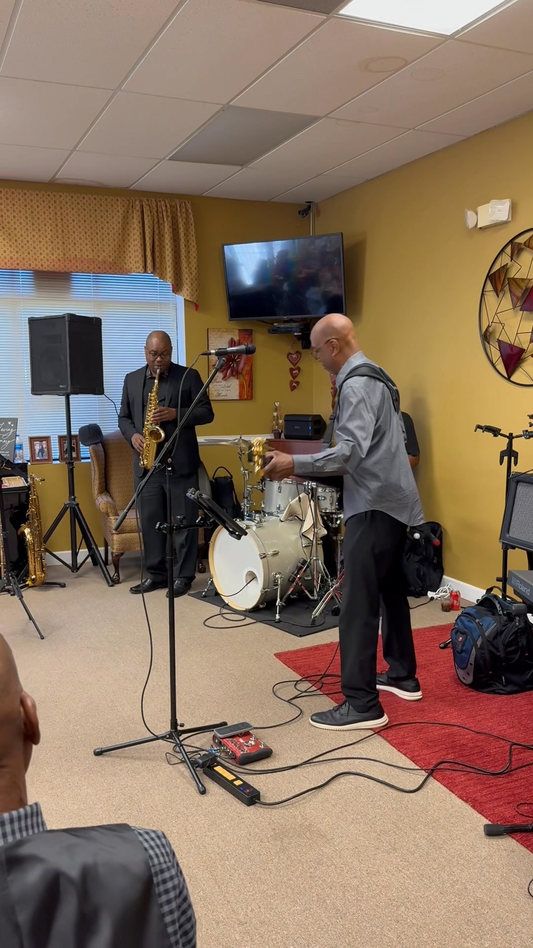 Willie Walker ii & The Conversation Piece on a Sunday afternoon Heart 2 ...
