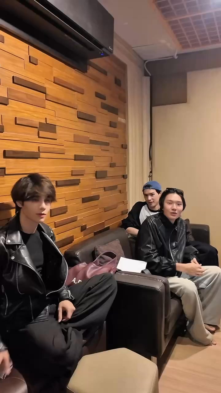 Khemjira The Golden Time Concert “𝐑𝐨𝐨𝐭𝐞𝐝 𝐢𝐧 𝐓𝐡𝐚𝐢
