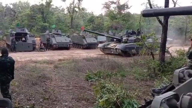 *#RDC🇨🇩|#SUD-KIVU:* Les #FARDC reprennent le contrôle de Point Zéro ...