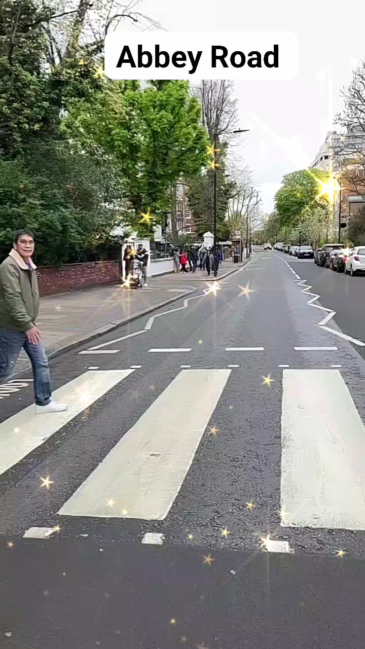 Red Hot Chili Peppers crossing Abbey Road in 1988