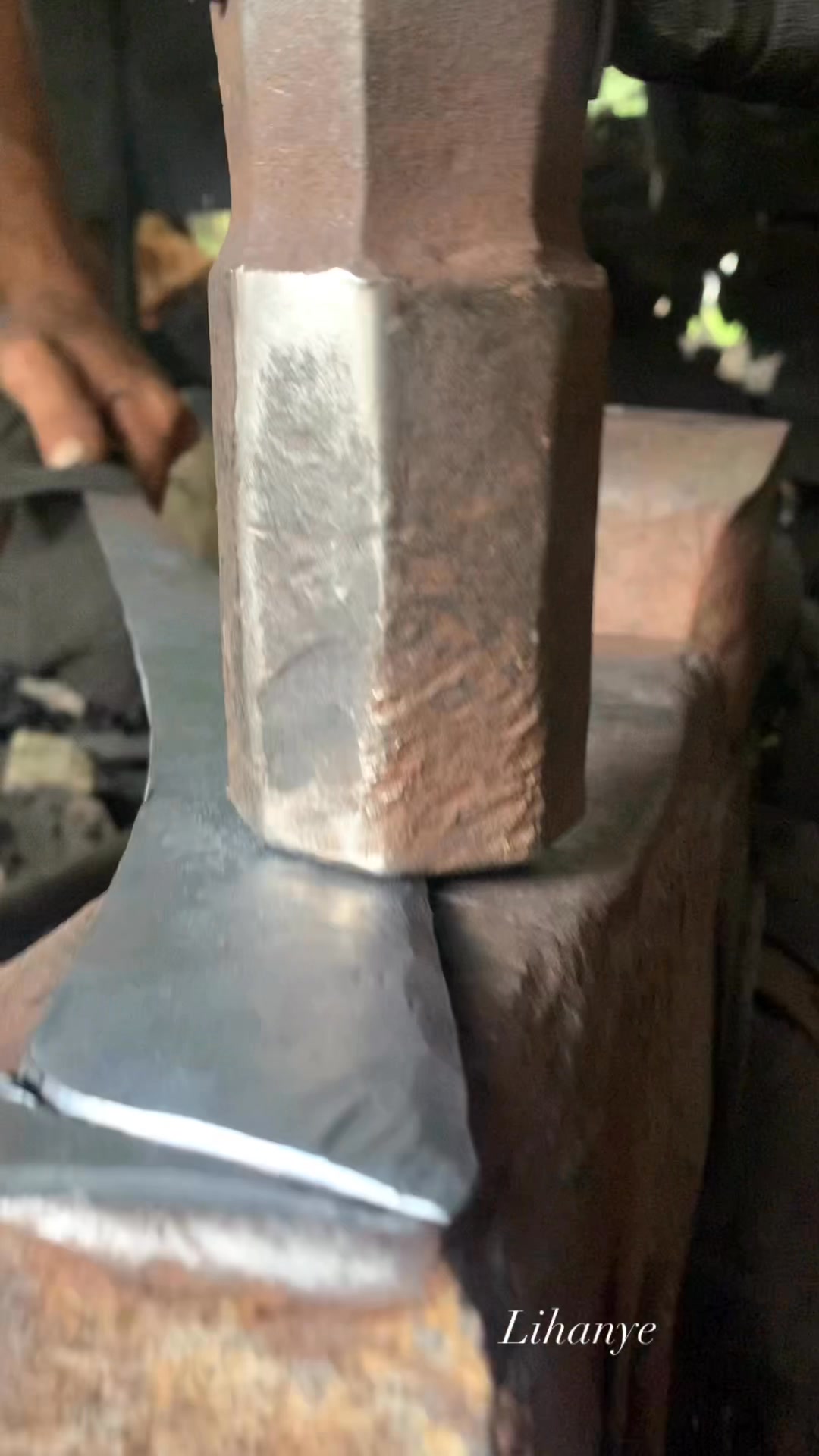 a technique that is always interesting to watch #blacksmith # ...