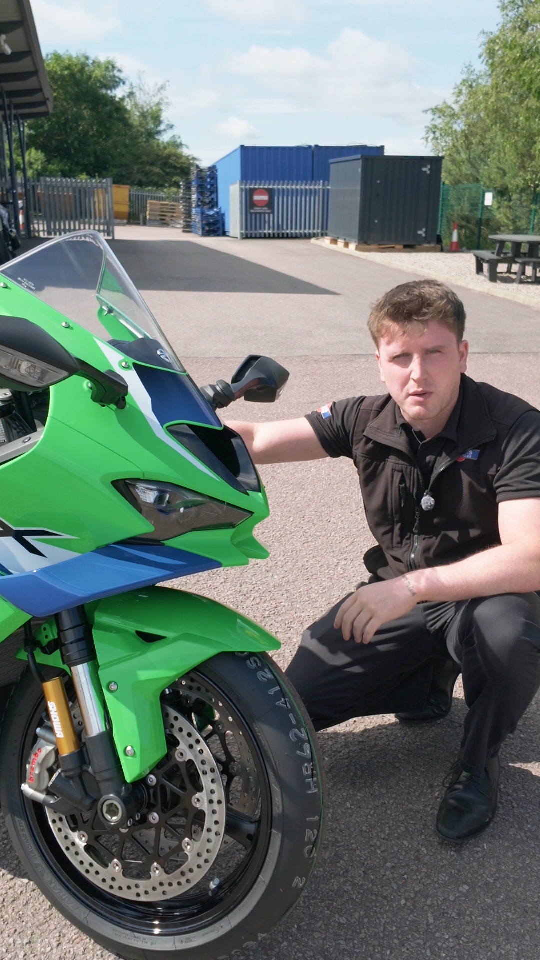 Kawasaki ZX-10R performance edition with Akrapovic exhaust