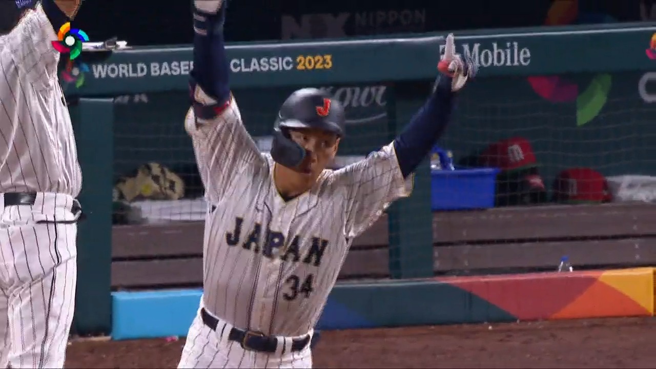 侍ジャパン 】#吉田正尚 起死回生の同点3ランホームラン！！ ライト 