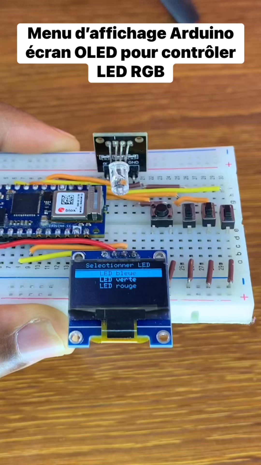 Menu d’affichage Arduino utilisant un écran OLED pour contrôler une LED ...