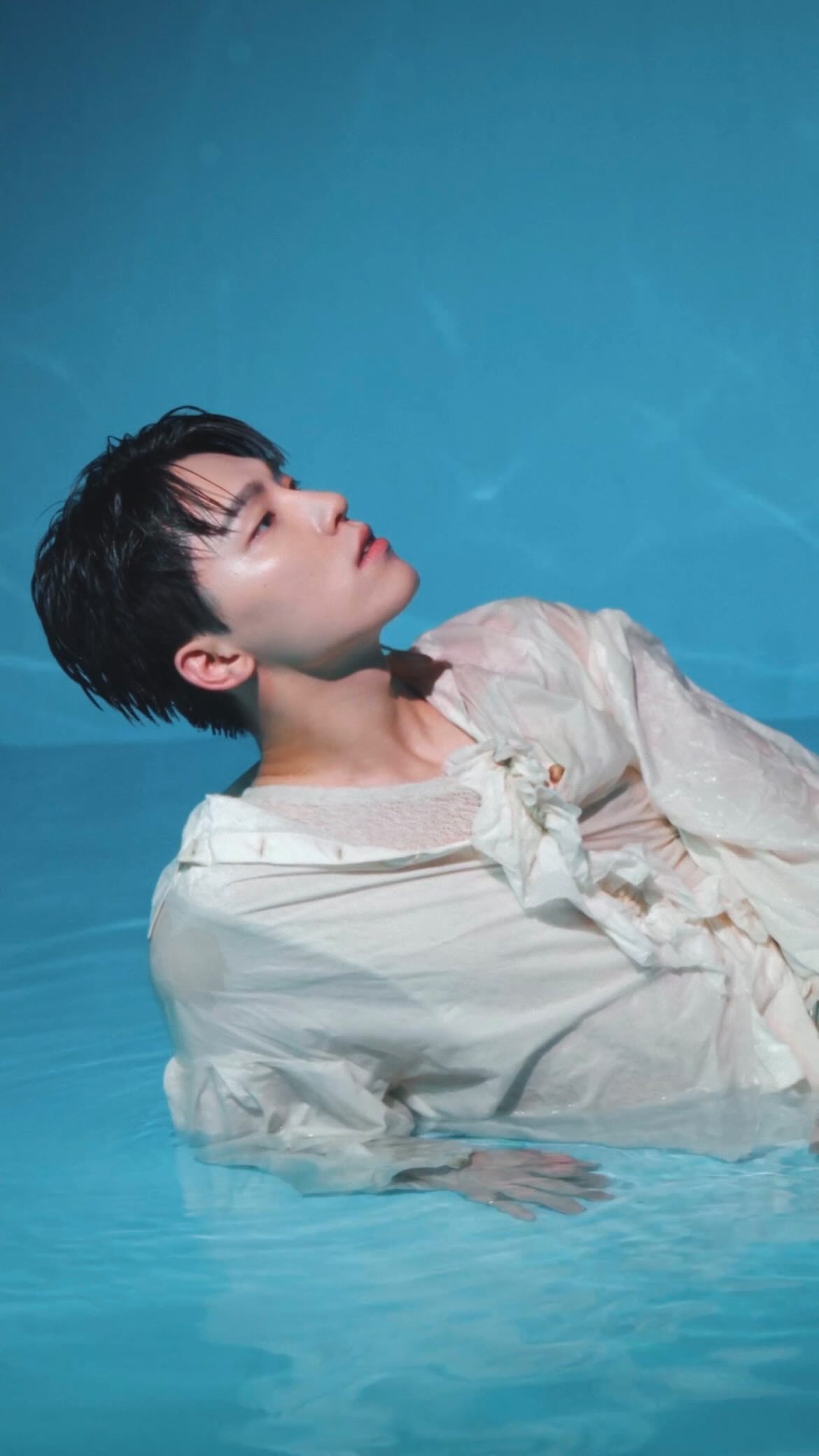 SPILL THE FEELS' Jacket Behind 𝗩𝗘𝗥.𝟬 𝗙𝗘𝗘𝗟 𝗕𝗟𝗨𝗘