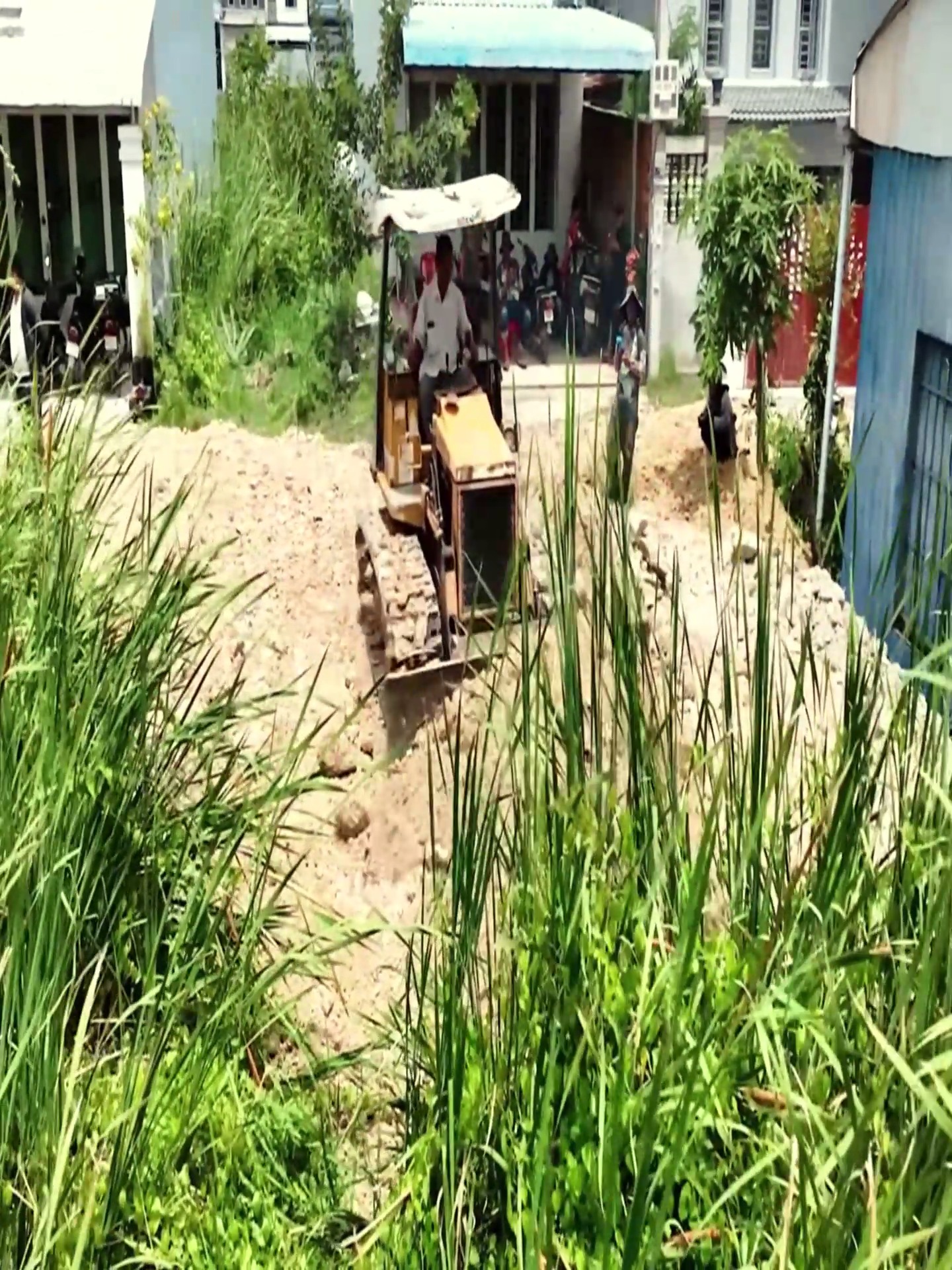 Filling a Deep Pond With a Small Bulldozer & Dump Truck | Bulldozer ...