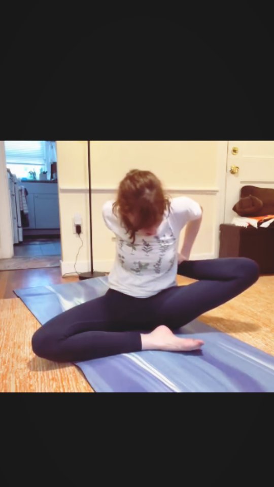 Incredible hip mobility and dislocation performance by talented ...