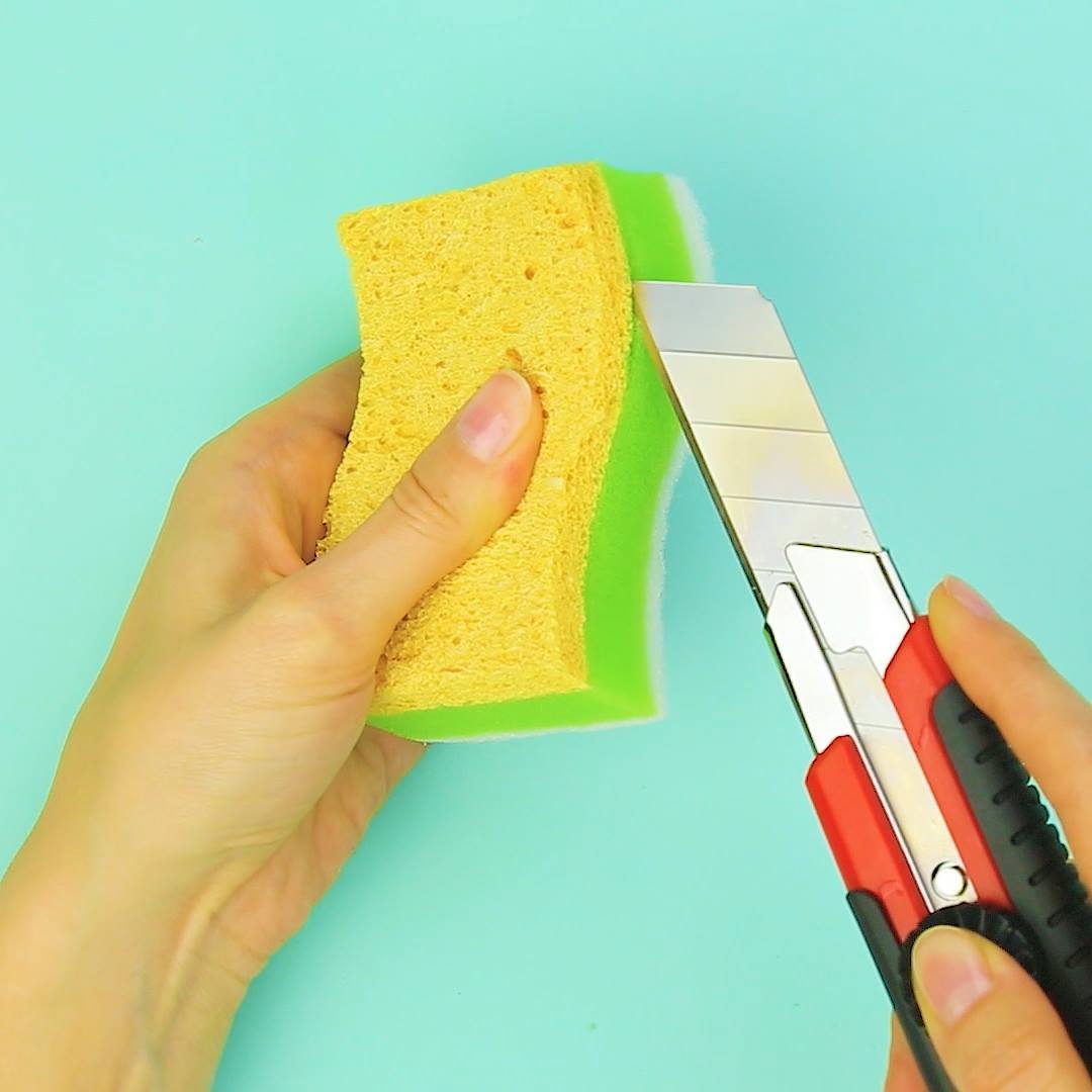 7 smart hacks with sponges you should know.👍 bit.ly/2wmklnp | 5-Minute ...