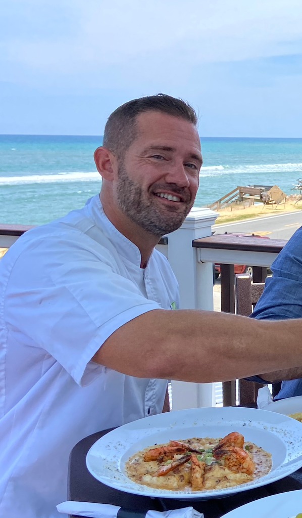 Choosing to dine at Oceanside Beach Bar & Grill means supporting a