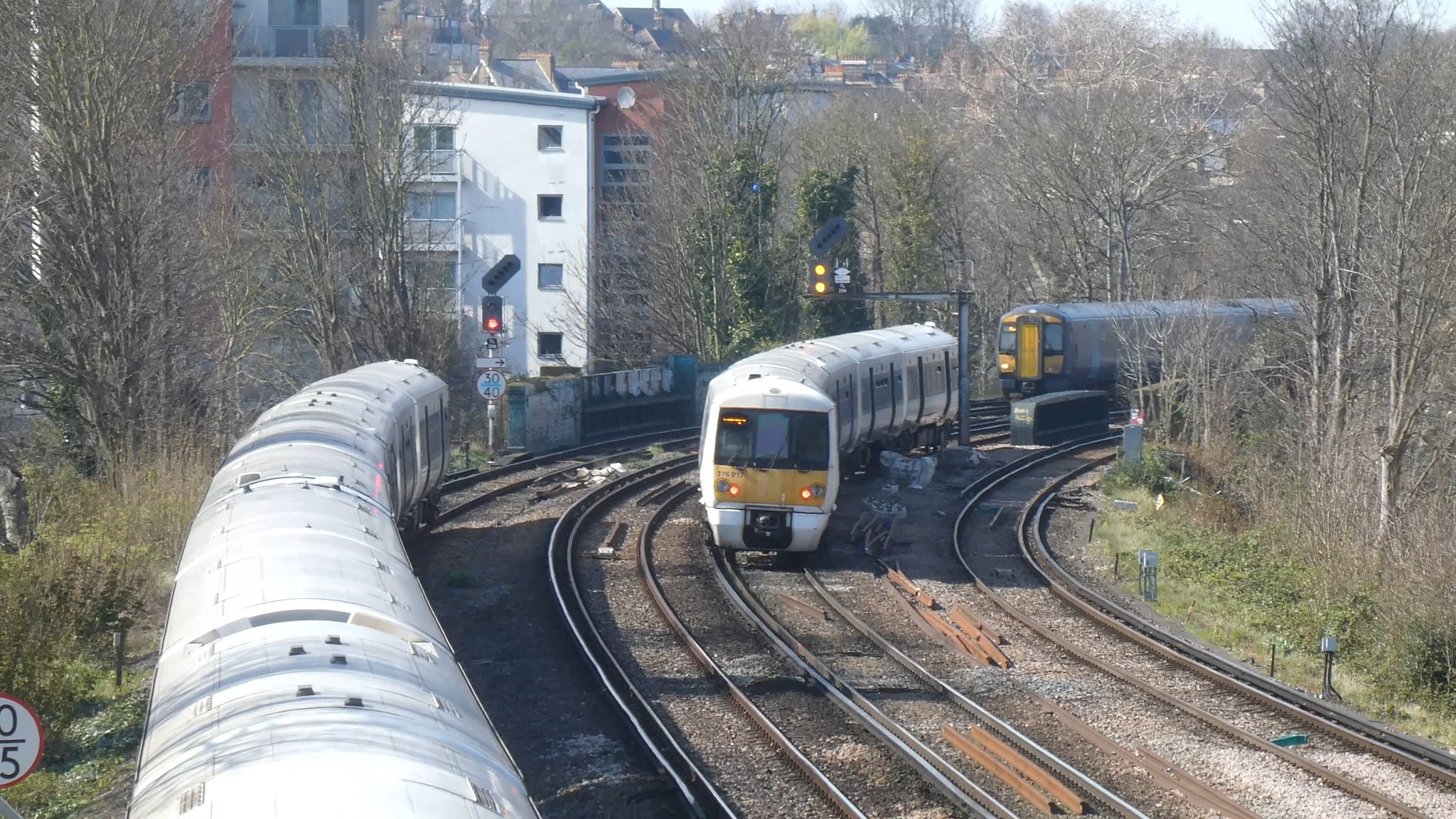 #1190429 Lewisham, 3 April 2025. A pair of class 376 units come to a ...