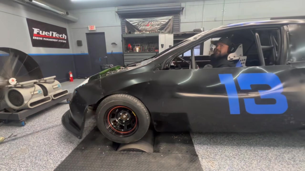 Chevy Burgess in getting his EP3 dialed in ready for some dirt racing ...