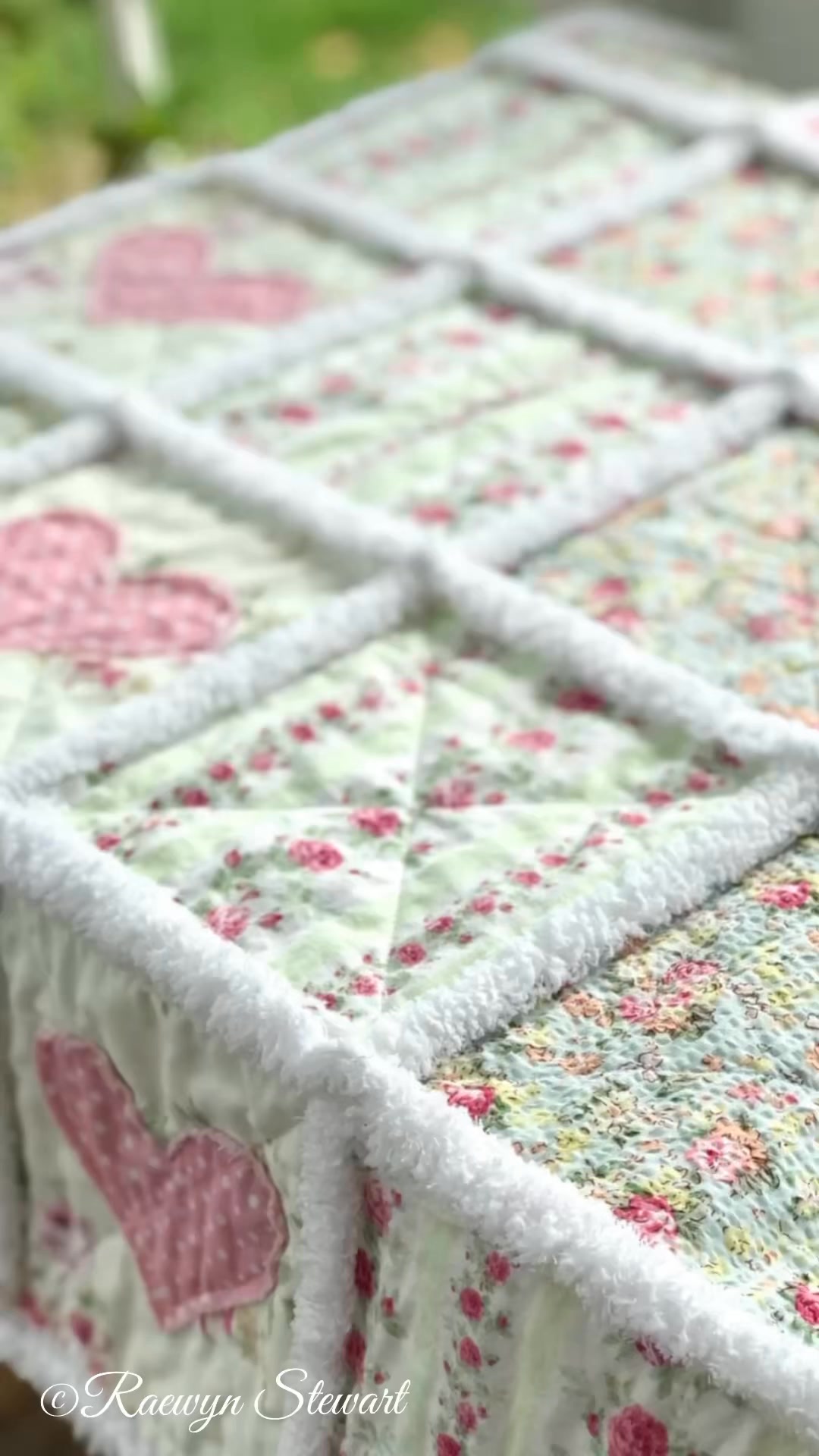 Learn how to make a rag quilt that’s truly unique! This easy digital ...