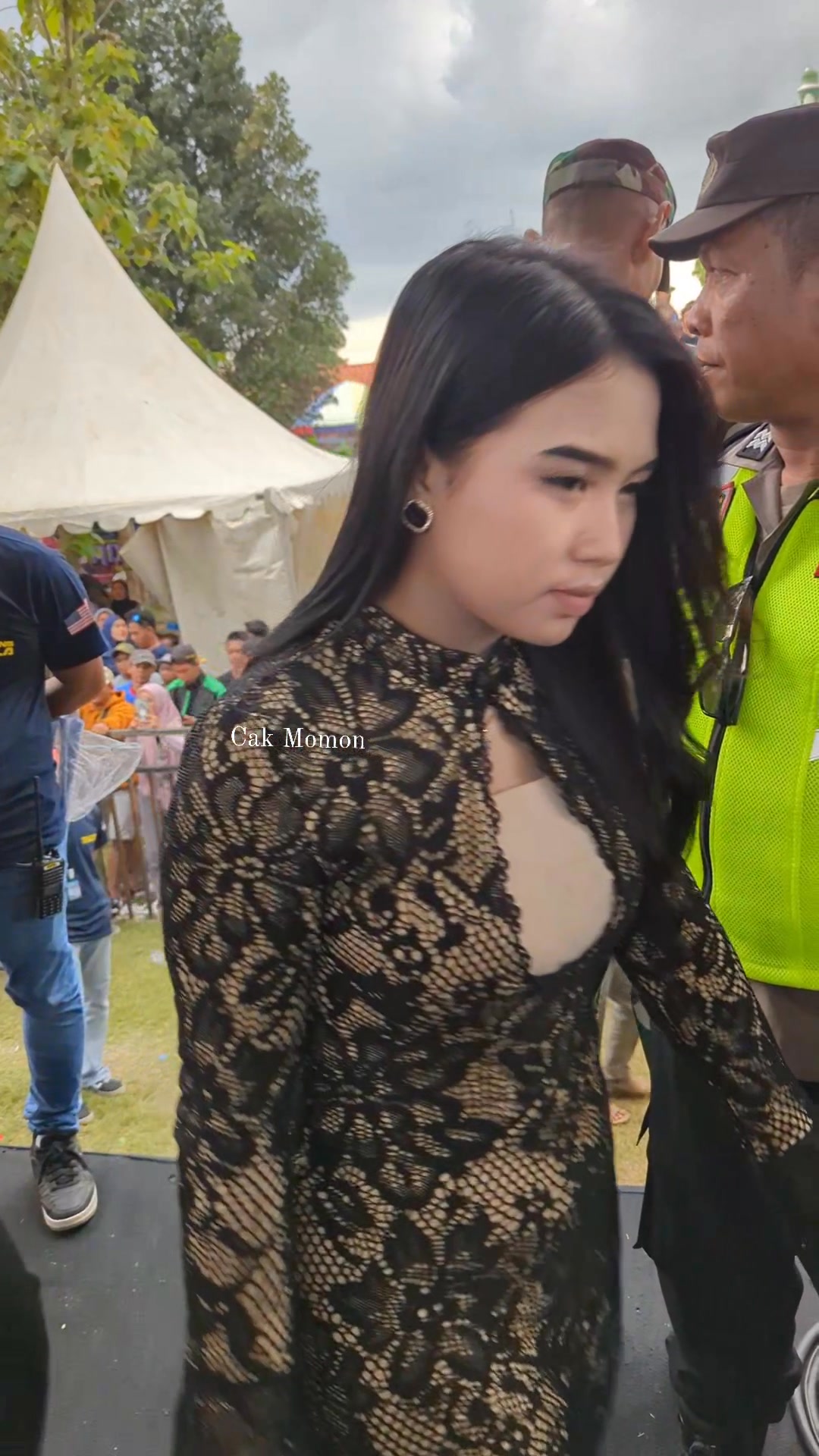 Pilih sendiri sesuai dengan hati nurani anda😃 #adella | Cak Momon ...