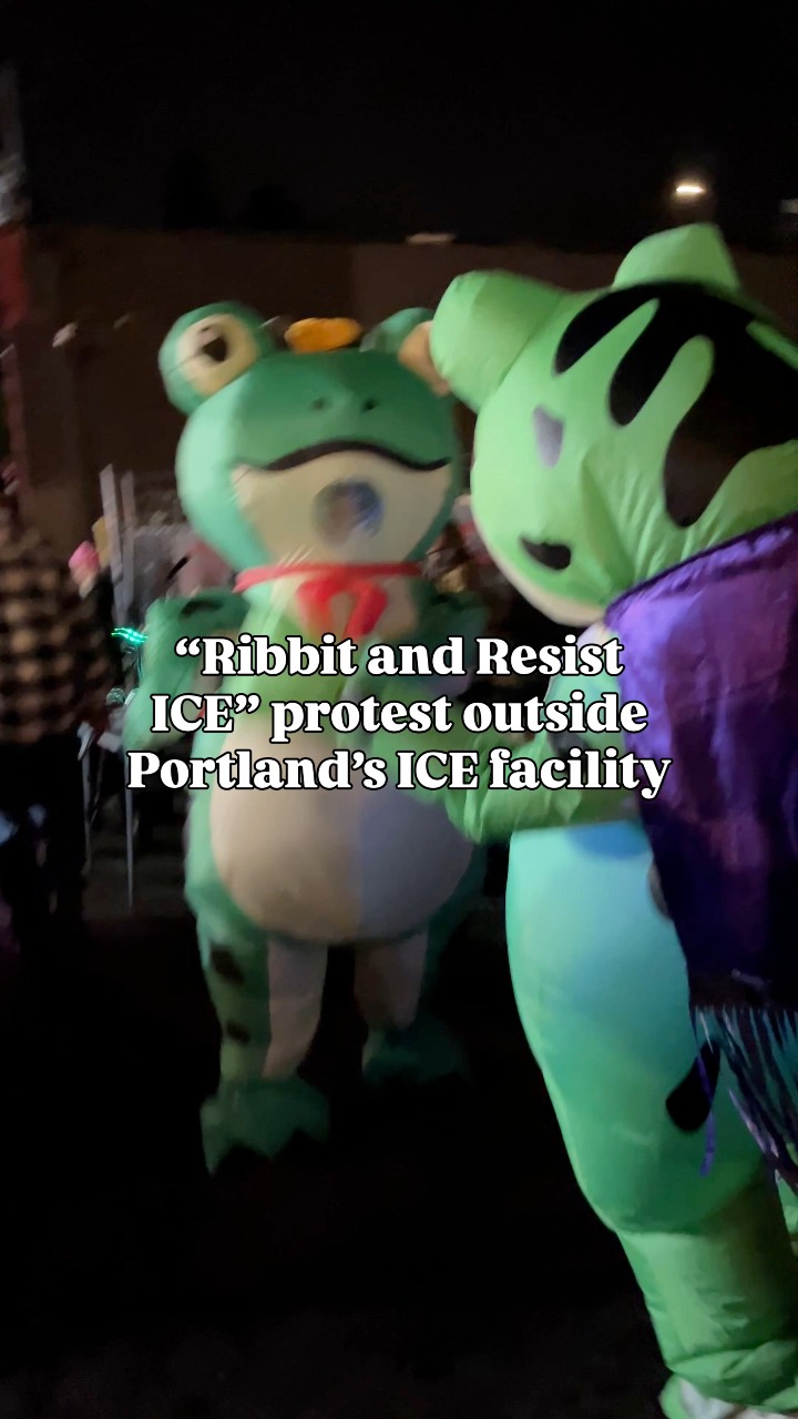 Scenes from the Ribbit and Resist ICE protest in Portland, Oregon 🐸 No ...
