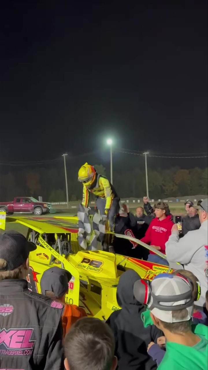 Rpm Speedway Vainqueur de la finale Modifié Alex Therrien Therrien ...