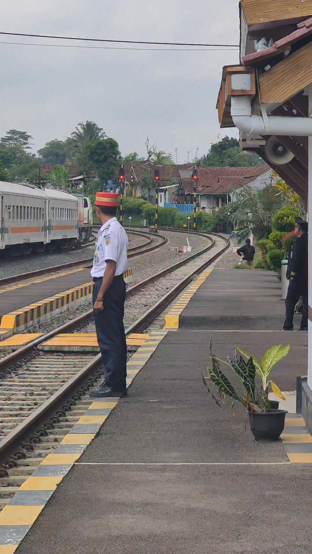 Kereta api sang raja jalur selatan Argo Wilis resmi upgrade sarana ke ...
