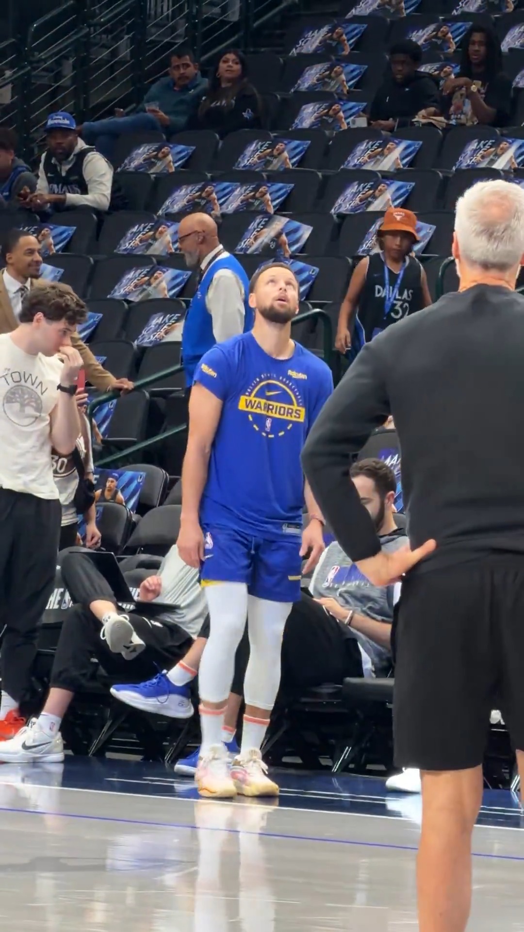Stephen Curry is rocking the 'Chinese New Year' ANTA KAI 3 in