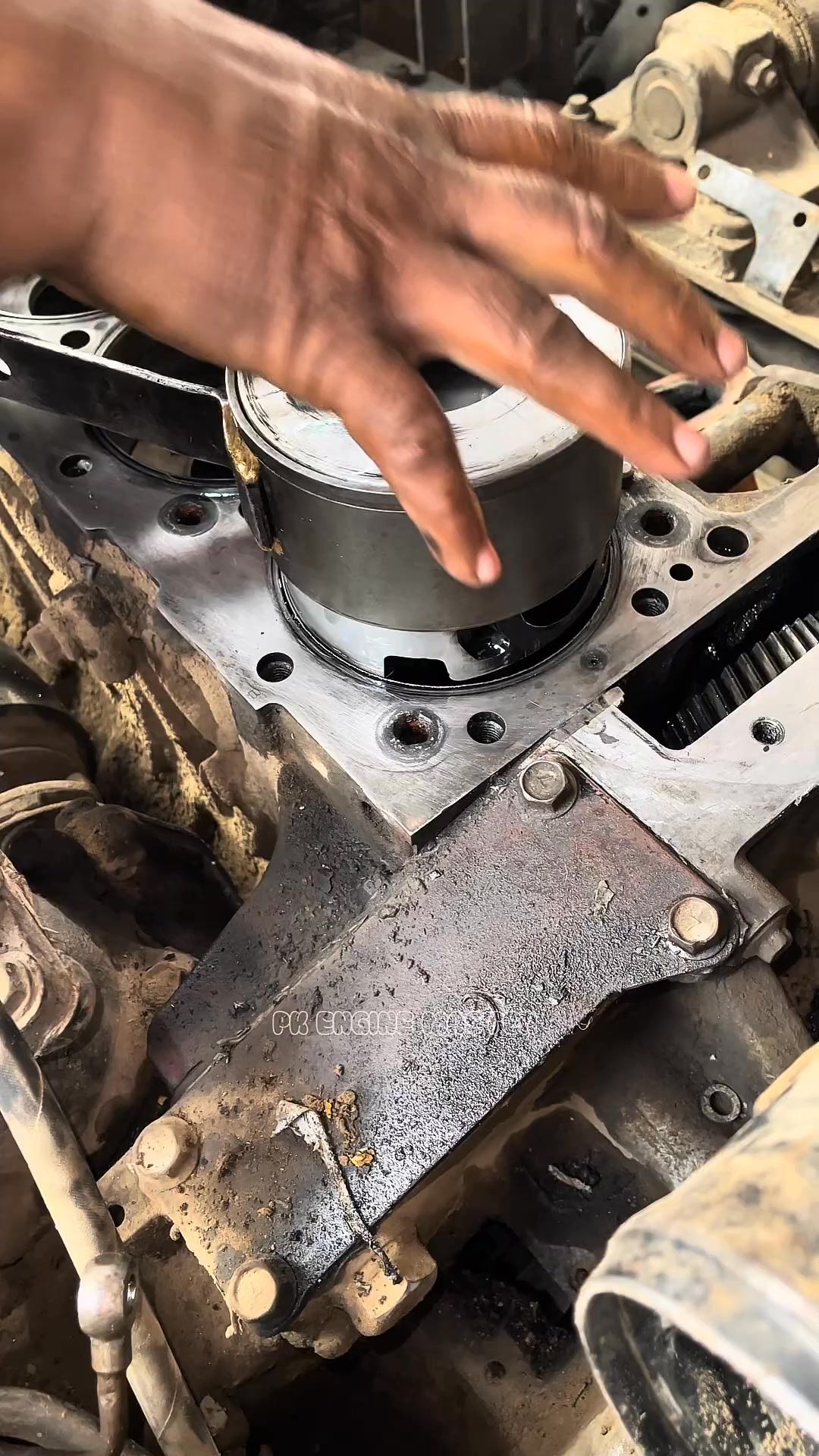 Piston Fitting Gone Wrong 😬 | Bus Emgine Repair #shortsfeed #skills # ...