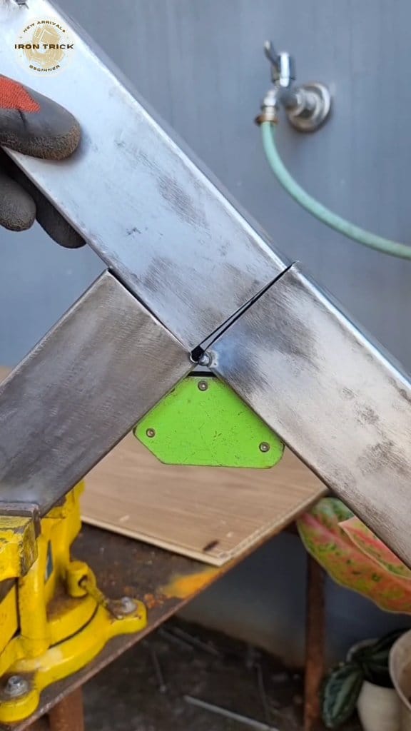 only a few people know this kind of joining technique #tricks #ideas # ...