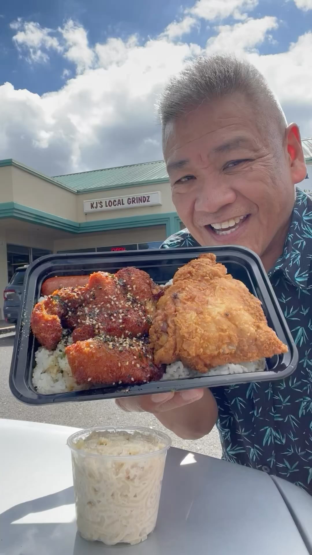 Where can you find the best fried chicken made in Hawaii? KJ's