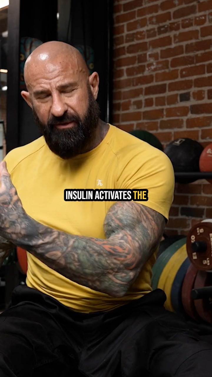 Leucine helps get more creatine into the muscle. No guesswork. No wasted potential. Just smart synergy that actually does something. That’s one of the reasons why I highly recommend BCAAs with 
