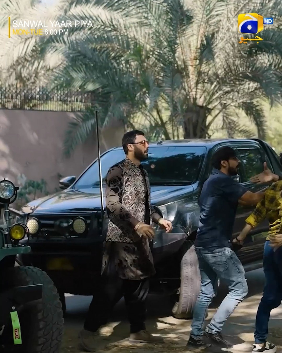 سانول اور عالیار کا ہوا سڑک پہ ٹاکرا۔ Watch #SanwalYaarPiya every Mon ...