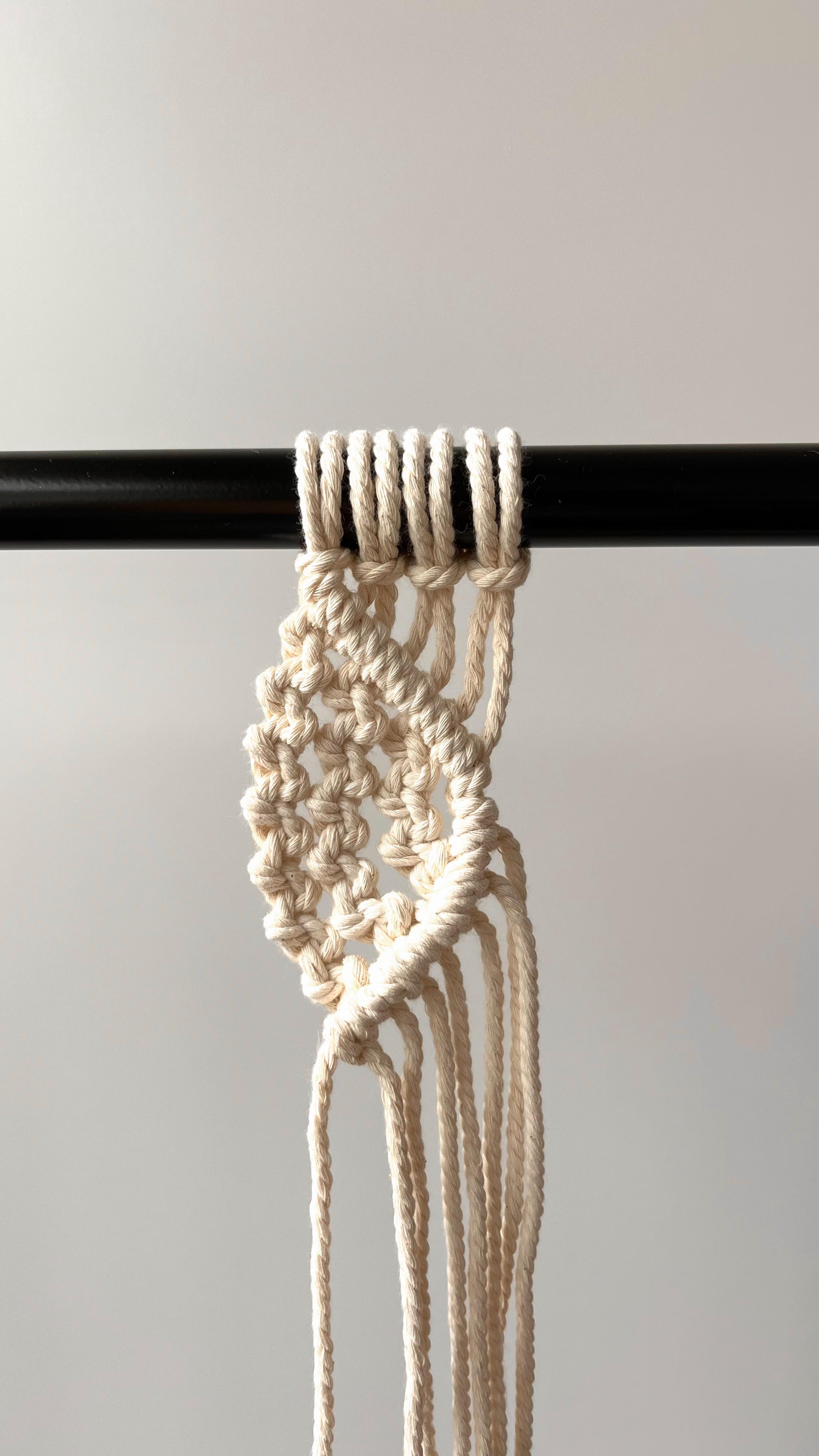 Full tutorial Snake knot is on my YоuTubе 🧶 Lіnk in bіо! #macrame # ...